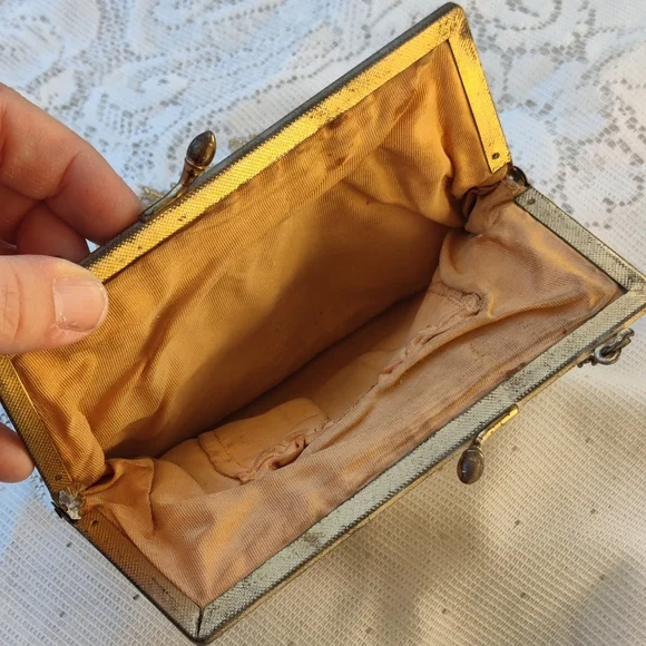 Antique 1920s white and gold art nouveau micro beaded flapper purse - Picture 7 of 13